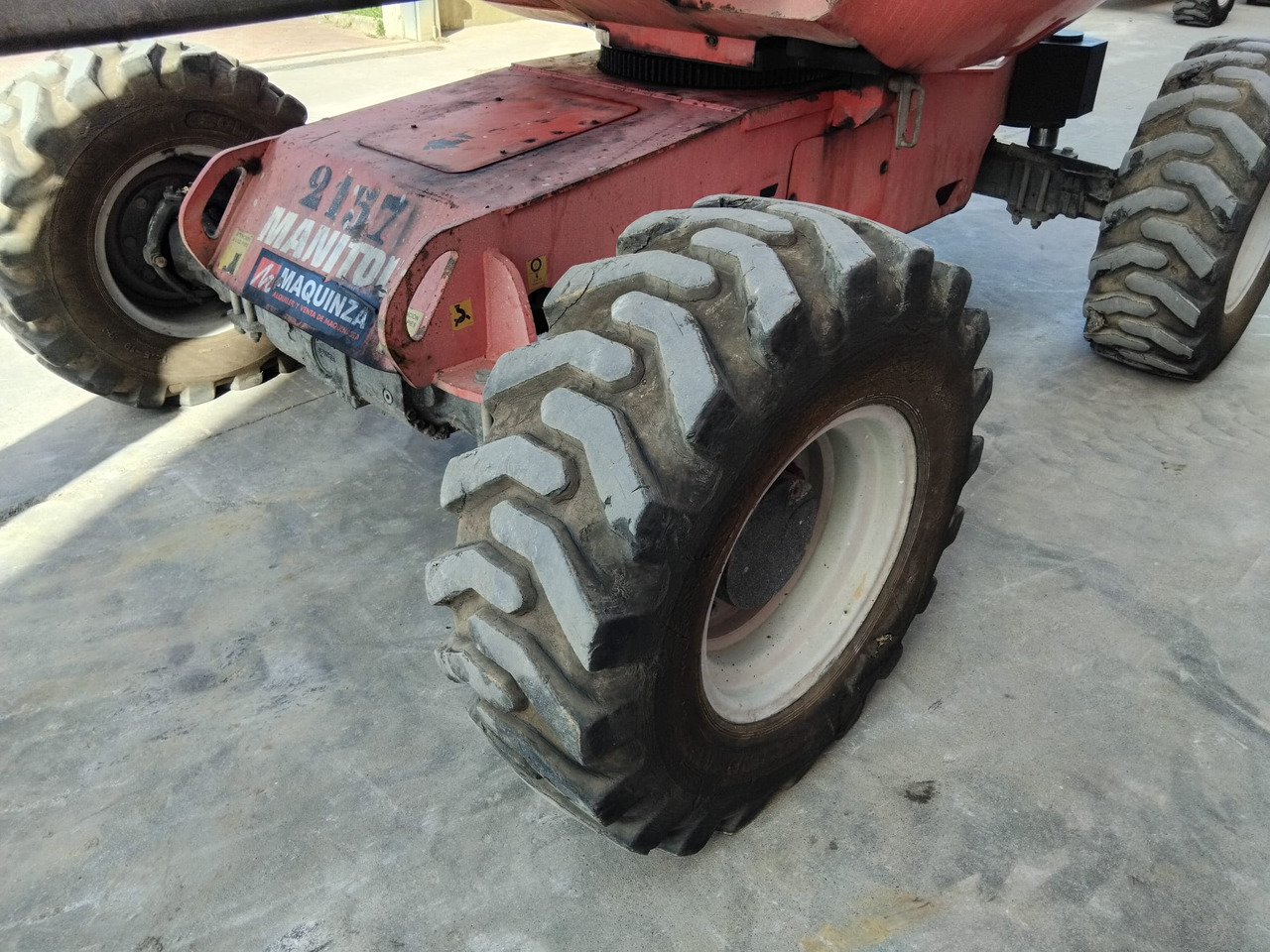 Leasing de  MANITOU 160ATJ EJE OSCILANTE MANITOU 160ATJ EJE OSCILANTE: foto 13
