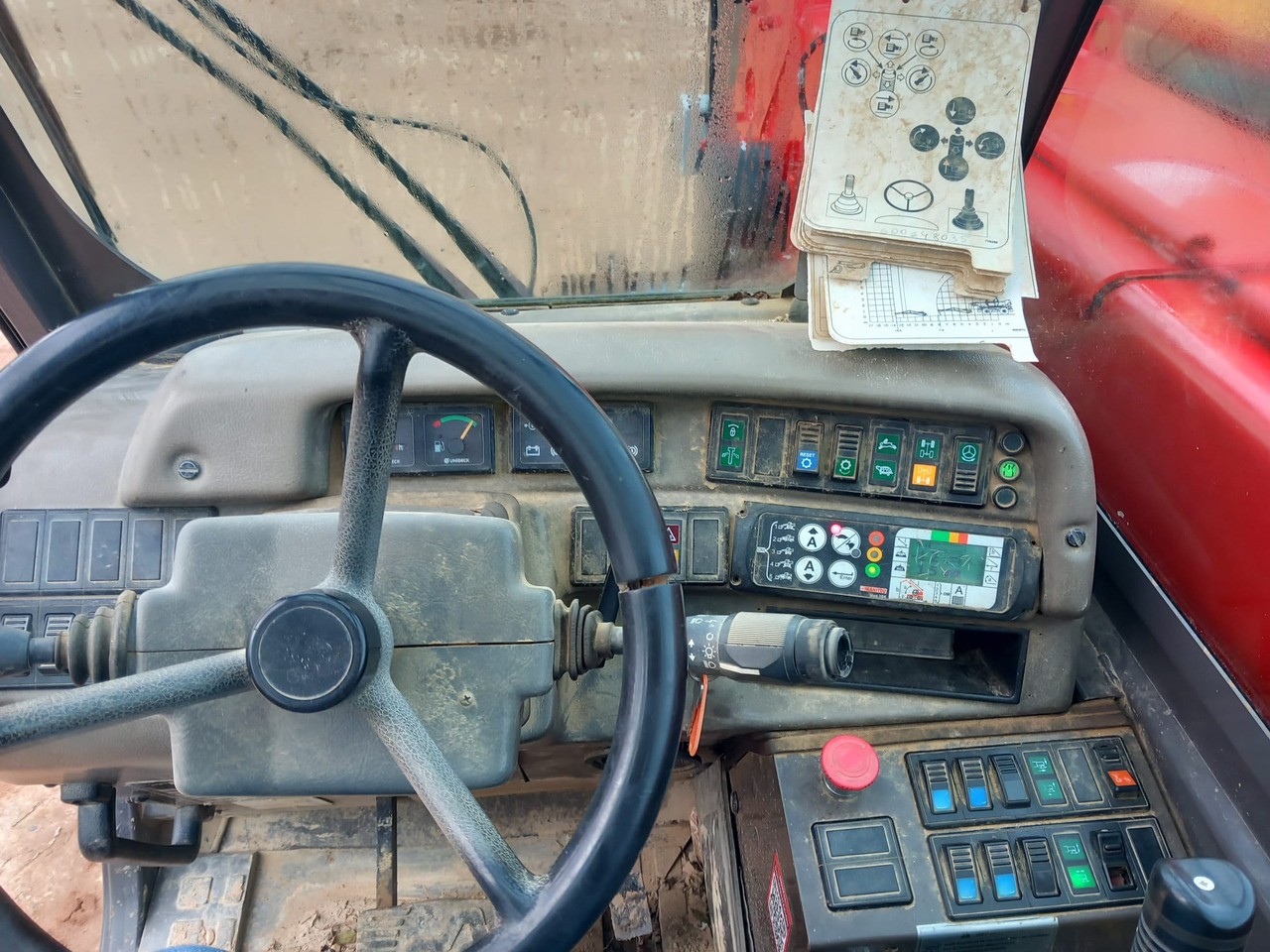 Manipulador telescópico MANITOU MRT1742: foto 11