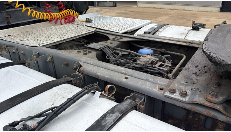 Cabeza tractora DAF XF 105.410 (BOITE MANUELLE / MANUAL GEARBOX): foto 12 Cabeza tractora DAF XF 105.410 (BOITE MANUELLE / MANUAL GEARBOX): foto 12