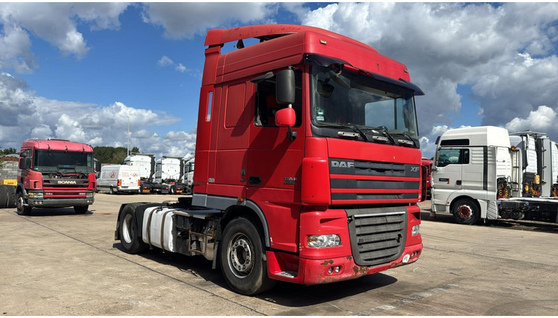 DAF XF 105.410 (BOITE MANUELLE / MANUAL GEARBOX) - Cabeza tractora: foto 3 DAF XF 105.410 (BOITE MANUELLE / MANUAL GEARBOX) - Cabeza tractora: foto 3