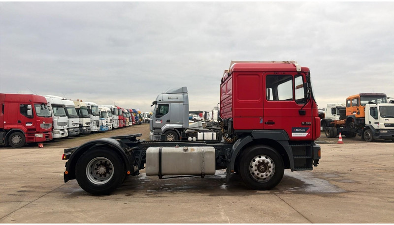 MAN 19.403 (6 CYLINDER / EURO 2 / MANUAL GEARBOX) - Cabeza tractora: foto 3 MAN 19.403 (6 CYLINDER / EURO 2 / MANUAL GEARBOX) - Cabeza tractora: foto 3