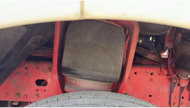 Cabeza tractora MAN TGA 18.480 (POMPE MANUELLE / MANUAL PUMP / MANUAL GEARBOX / BOITE MANUELLE): foto 12 Cabeza tractora MAN TGA 18.480 (POMPE MANUELLE / MANUAL PUMP / MANUAL GEARBOX / BOITE MANUELLE): foto 12