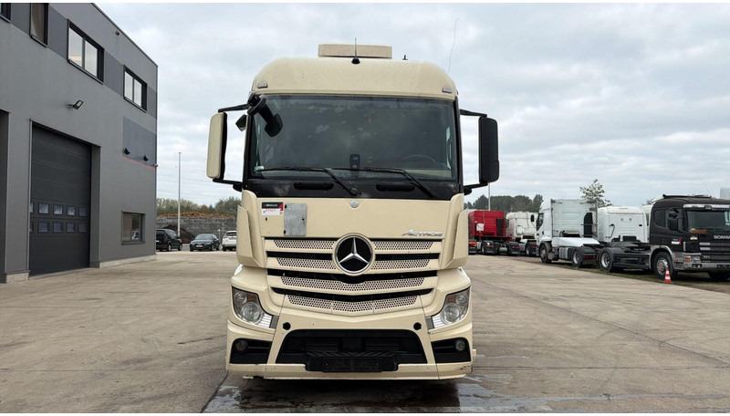 Mercedes-Benz Actros 1845 (PTO / PERFECT CONDITION / POMPE HYDRAULIQUE) - Cabeza tractora: foto 3 Mercedes-Benz Actros 1845 (PTO / PERFECT CONDITION / POMPE HYDRAULIQUE) - Cabeza tractora: foto 3