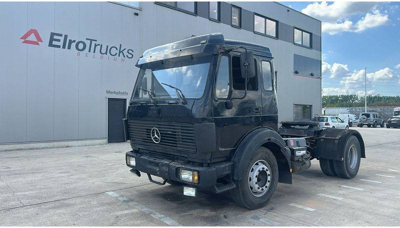 Mercedes-Benz SK 1628 (LAMES / BOITE MANUELLE / V8 / MANUAL PUMP / STEEL SUSP.) - Cabeza tractora: foto 1 Mercedes-Benz SK 1628 (LAMES / BOITE MANUELLE / V8 / MANUAL PUMP / STEEL SUSP.) - Cabeza tractora: foto 1