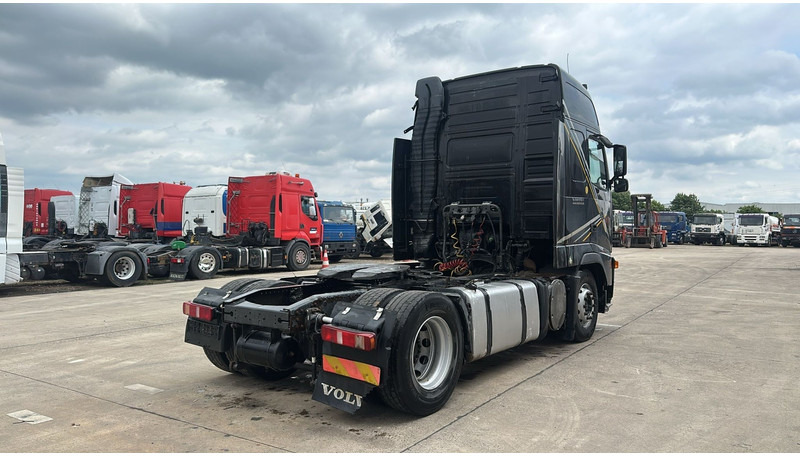 Volvo FH 440 (CAN DRIVE BUT PROBLEM WITH CLUTCH) - Cabeza tractora: foto 5 Volvo FH 440 (CAN DRIVE BUT PROBLEM WITH CLUTCH) - Cabeza tractora: foto 5