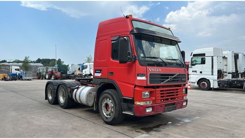 Volvo FM 12 - 340 (6X4 / TRACTEUR ORIGINAL / BOITE MANUELLE / MANUAL GEARBOX / PROPRE) - Cabeza tractora: foto 3 Volvo FM 12 - 340 (6X4 / TRACTEUR ORIGINAL / BOITE MANUELLE / MANUAL GEARBOX / PROPRE) - Cabeza tractora: foto 3