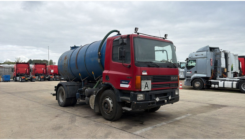 DAF 75 ATI 270 (10500 L / MANUAL PUMP / MANUAL GEARBOX / STEEL SUSP. / LAMES / POMPE MANUELLE) - Limpieza de alcantarillado: foto 2 DAF 75 ATI 270 (10500 L / MANUAL PUMP / MANUAL GEARBOX / STEEL SUSP. / LAMES / POMPE MANUELLE) - Limpieza de alcantarillado: foto 2