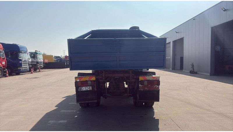 Mercedes-Benz Actros 1843 (4X4 / EPS / GRAND PONT / LAMES / V6 / 2 PONTS) - Camión volquete: foto 4 Mercedes-Benz Actros 1843 (4X4 / EPS / GRAND PONT / LAMES / V6 / 2 PONTS) - Camión volquete: foto 4