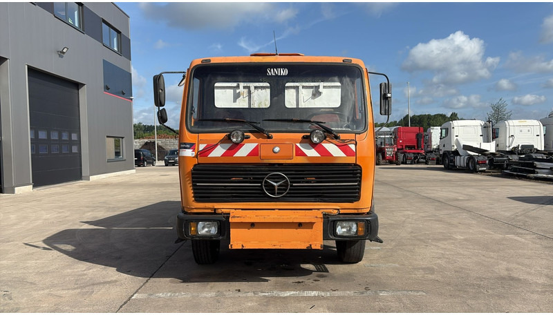 Mercedes-Benz SK 1628 (V8 / LAMES / GRAND PONT / POMPE MANUELLE) - Camión volquete: foto 2 Mercedes-Benz SK 1628 (V8 / LAMES / GRAND PONT / POMPE MANUELLE) - Camión volquete: foto 2