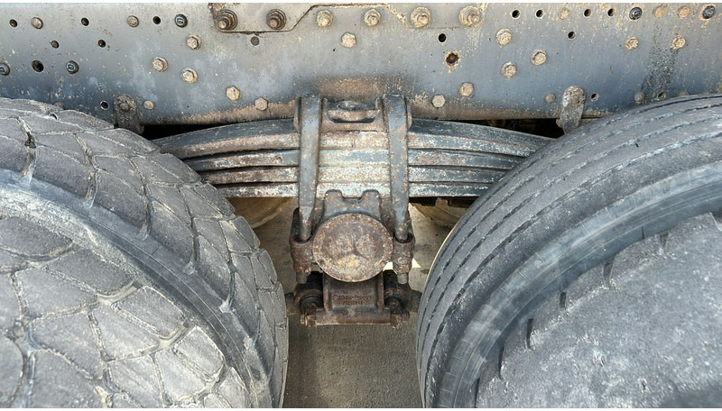 Camión volquete Mercedes-Benz actros 3340 (EPS / 6X6 / 3 PEDALES / LAMES / GRAND PONT / BIG AXLE / TRES PROPRE): foto 12