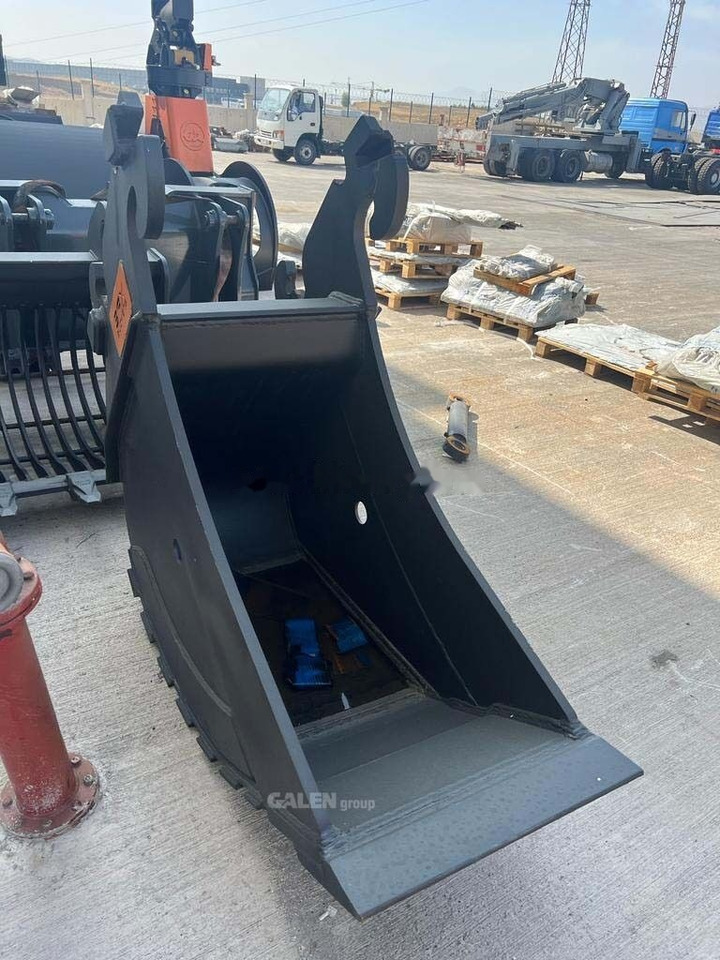 Case CS210 Channel Bucket - Cazo para excavadora: foto 4 Case CS210 Channel Bucket - Cazo para excavadora: foto 4