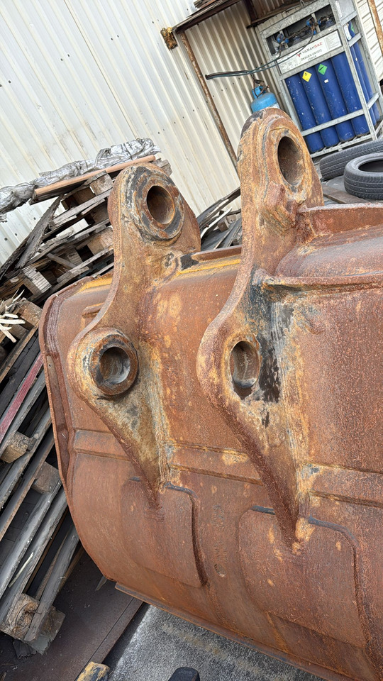 HITACHI Second Hand 50tons Bucket With Cheap Price - Cazo para excavadora para Excavadora de cadenas: foto 2 HITACHI Second Hand 50tons Bucket With Cheap Price - Cazo para excavadora para Excavadora de cadenas: foto 2