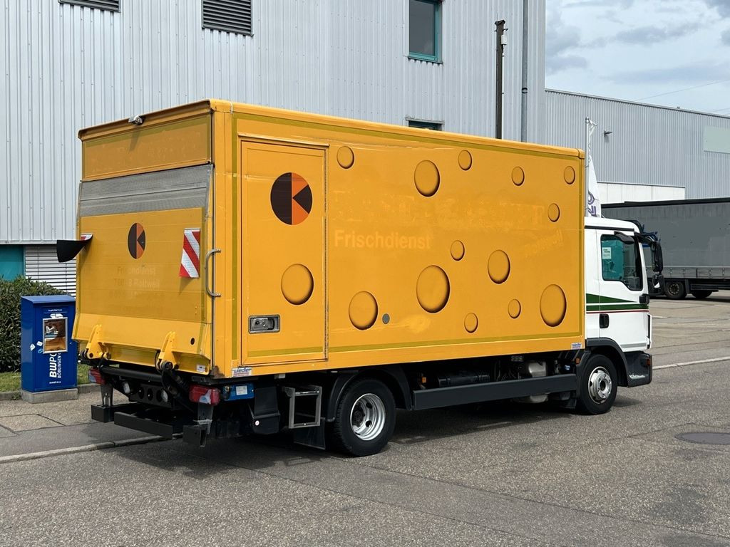 Furgoneta frigorifica MAN TGL 8.220 Kühlkoffer 5,26m LBW Klima Luftgef. MAN TGL 8.220 Kühlkoffer 5,26m LBW Klima Luftgef.: foto 7 Furgoneta frigorifica MAN TGL 8.220 Kühlkoffer 5,26m LBW Klima Luftgef. MAN TGL 8.220 Kühlkoffer 5,26m LBW Klima Luftgef.: foto 7