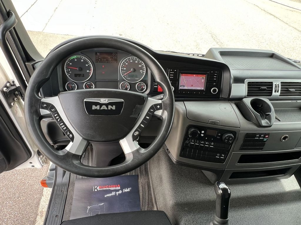 Furgoneta frigorifica MAN TGL 8.220 Kühlkoffer 5,26m LBW Klima Luftgef. MAN TGL 8.220 Kühlkoffer 5,26m LBW Klima Luftgef.: foto 16 Furgoneta frigorifica MAN TGL 8.220 Kühlkoffer 5,26m LBW Klima Luftgef. MAN TGL 8.220 Kühlkoffer 5,26m LBW Klima Luftgef.: foto 16