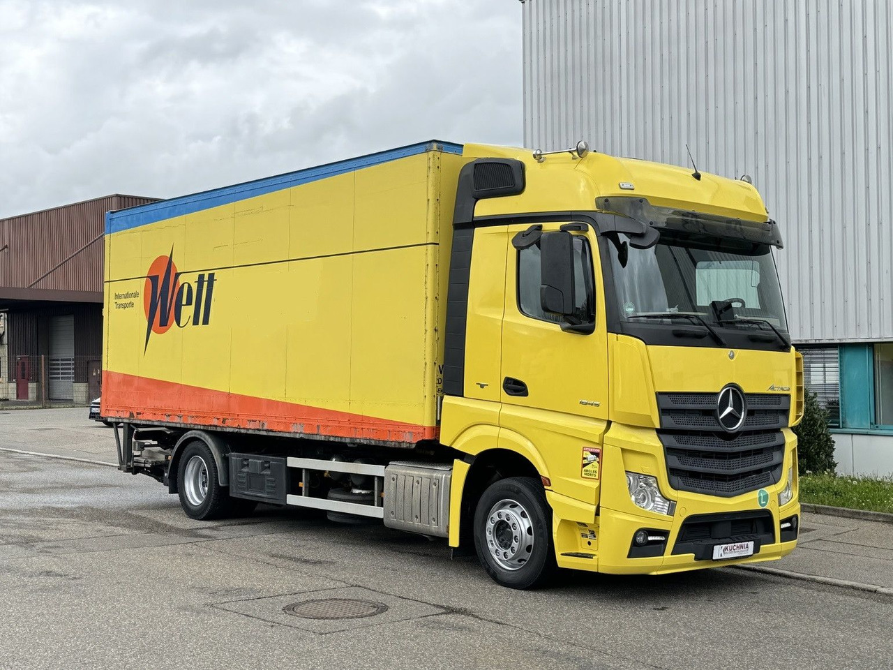 Mercedes-Benz Actros 1845 LL Gr.Haus AWL-Möbelkoffer ULBW - Camión caja cerrada: foto 4 Mercedes-Benz Actros 1845 LL Gr.Haus AWL-Möbelkoffer ULBW - Camión caja cerrada: foto 4