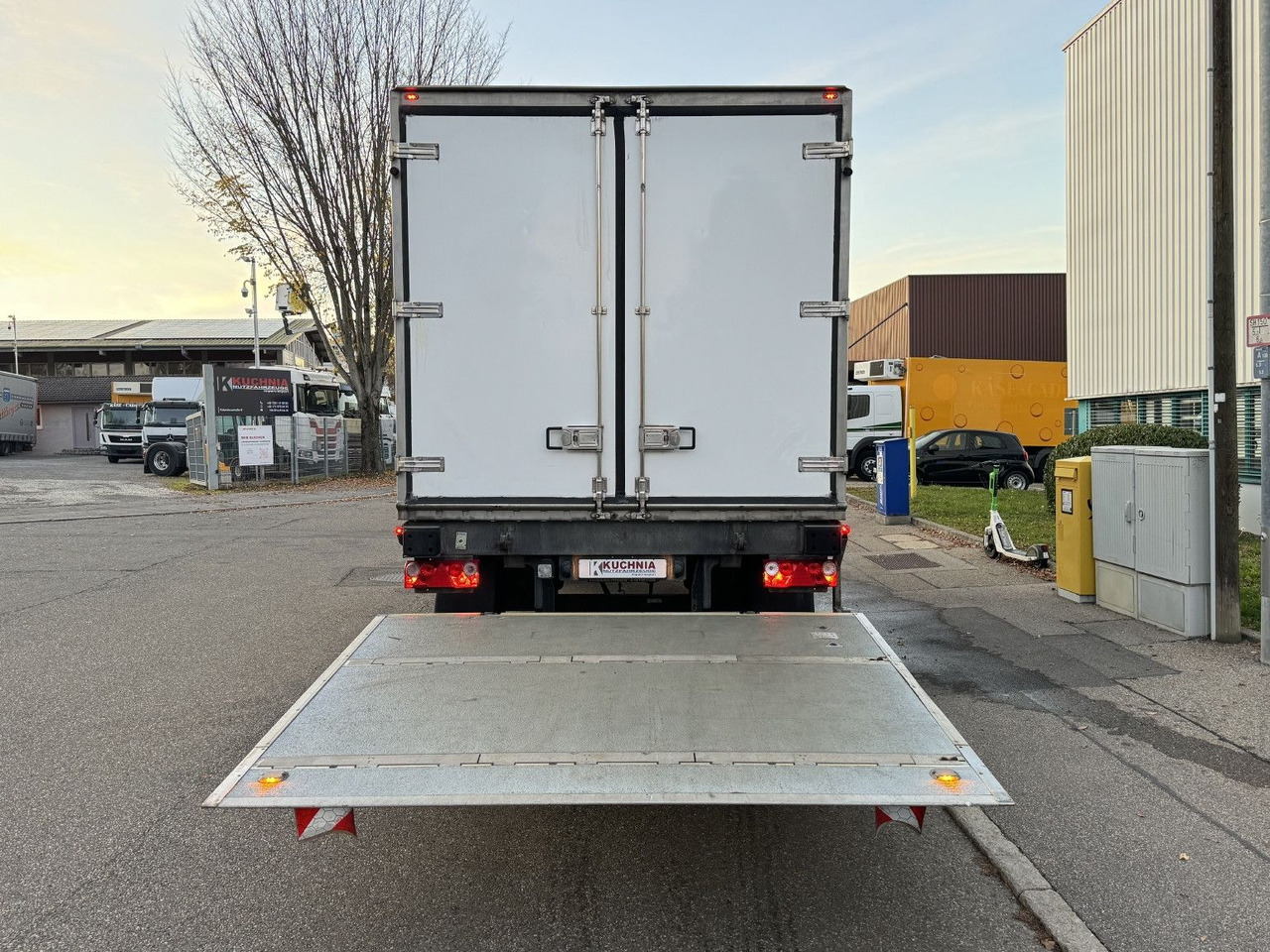 ROHR RAK/18 TK Tiefkühl MAXIMA 1000 Türen LBW 2t BPW - Remolque frigorífico: foto 4 ROHR RAK/18 TK Tiefkühl MAXIMA 1000 Türen LBW 2t BPW - Remolque frigorífico: foto 4