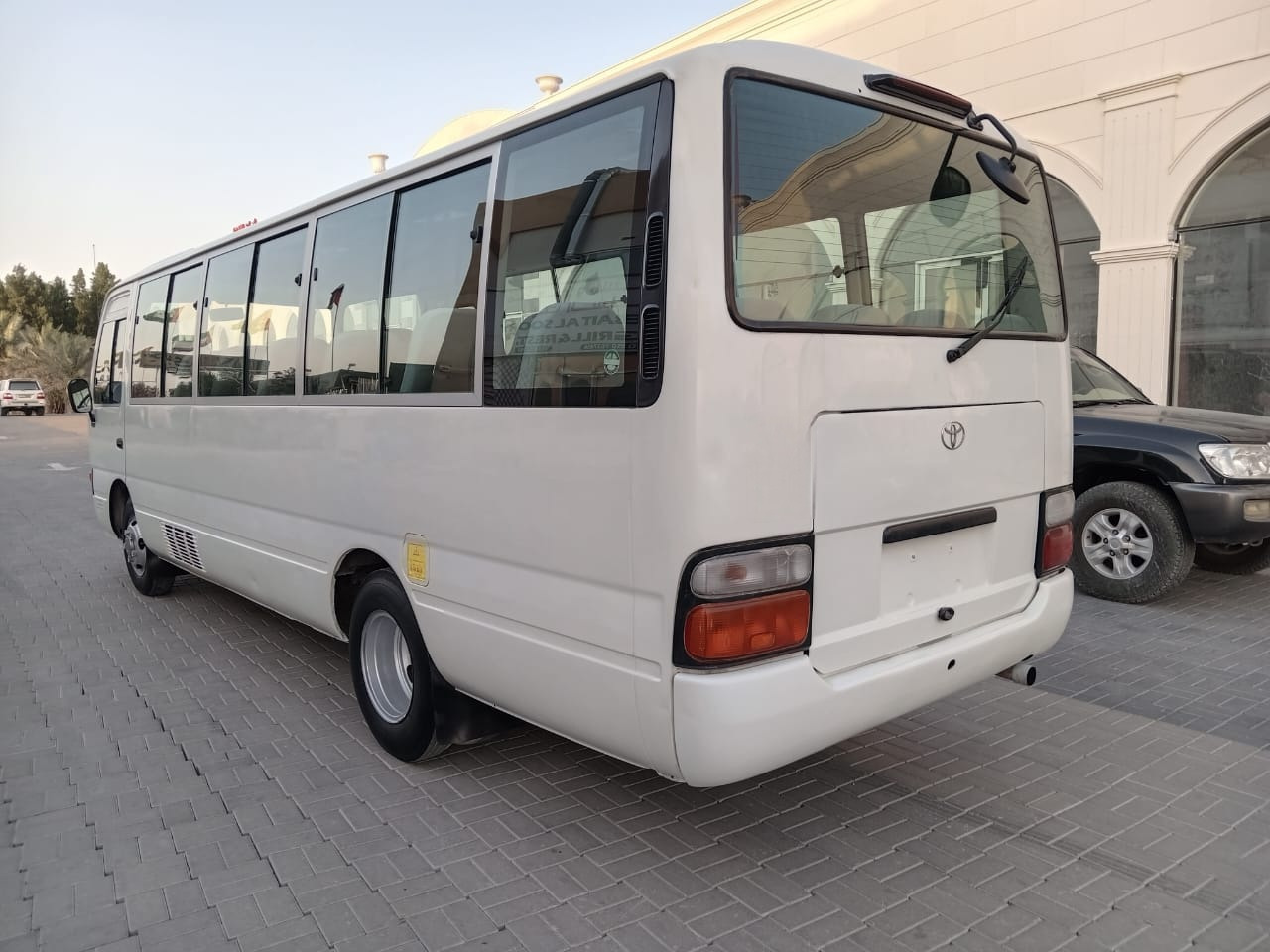 TOYOTA Coaster ... 30 places - diesel - climatisé ... BELGIQUE.. - Minibús, Furgoneta de pasajeros: foto 3 TOYOTA Coaster ... 30 places - diesel - climatisé ... BELGIQUE.. - Minibús, Furgoneta de pasajeros: foto 3