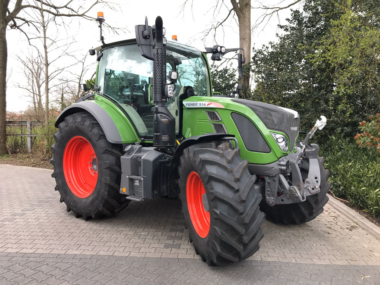 Fendt 514 Vario S4 ProfiPlus - Tractor: foto 3 Fendt 514 Vario S4 ProfiPlus - Tractor: foto 3