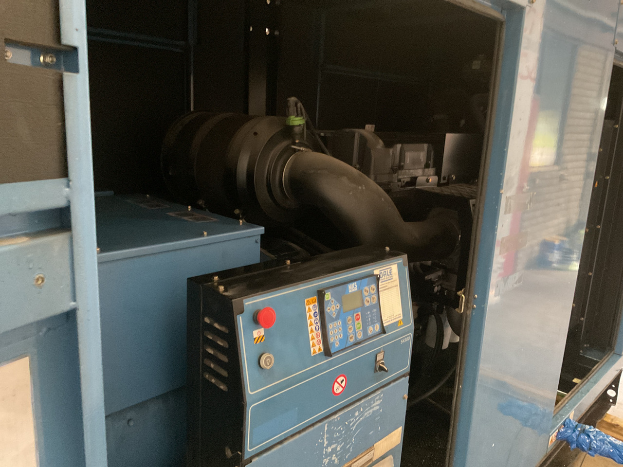 Volvo 500KVA, Generatorset. Like brand new. 98 Running hours since new! - Generador industriale: foto 5 Volvo 500KVA, Generatorset. Like brand new. 98 Running hours since new! - Generador industriale: foto 5