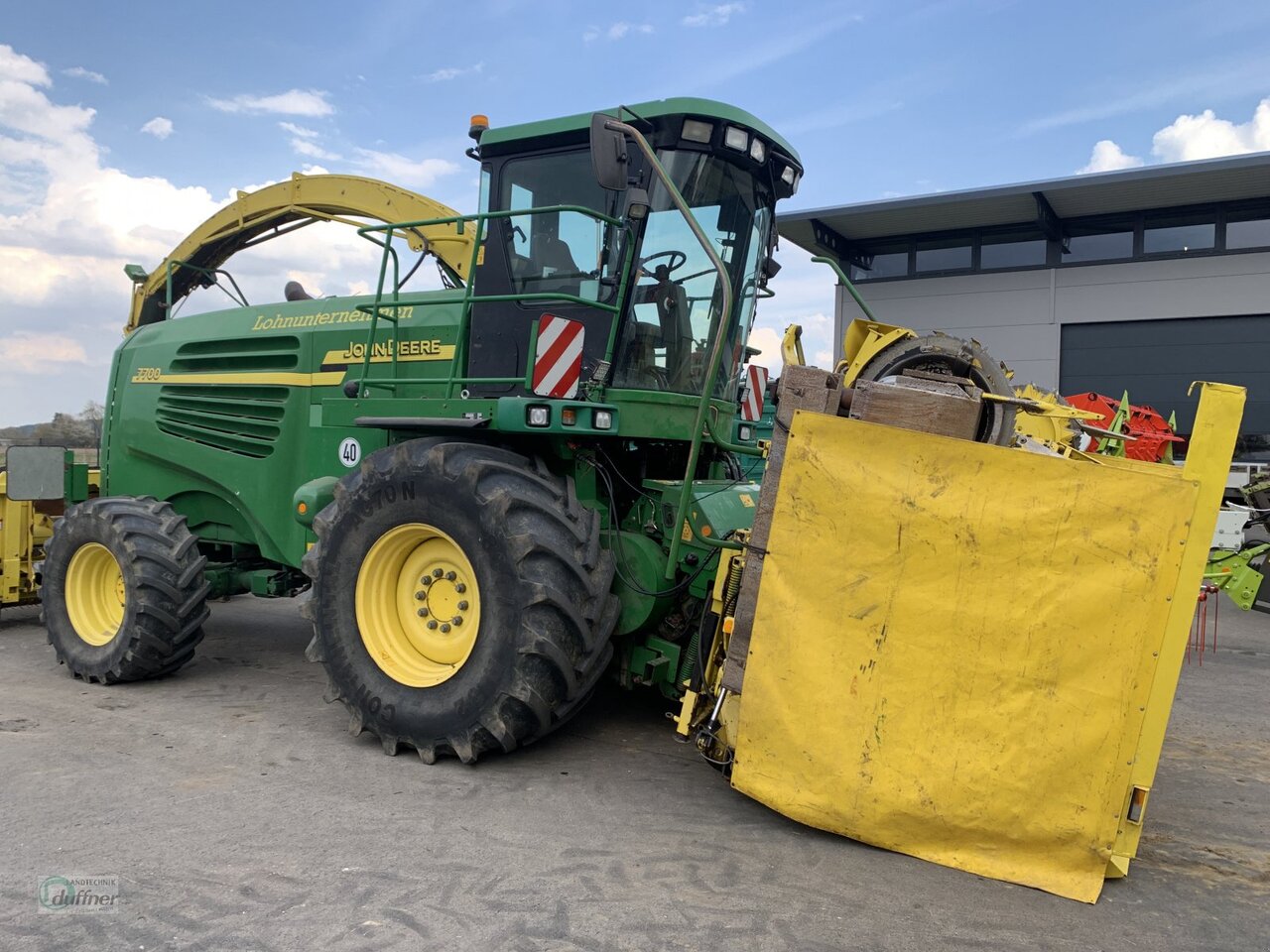 John Deere 7700 - Cosechadora de forraje: foto 1 John Deere 7700 - Cosechadora de forraje: foto 1