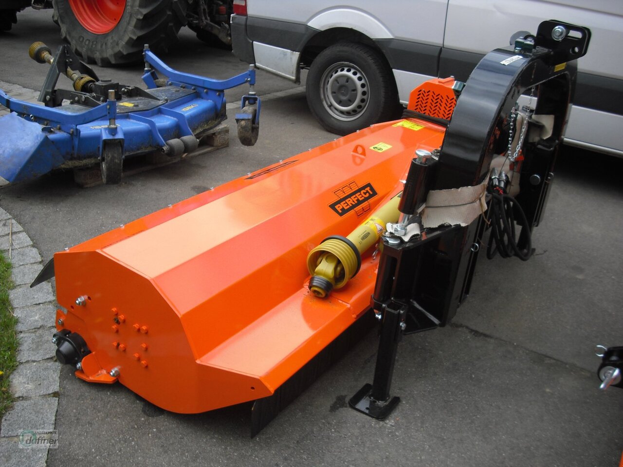 Perfect ZW 210 - Desbrozadora de martillos/ Trituradora: foto 2 Perfect ZW 210 - Desbrozadora de martillos/ Trituradora: foto 2