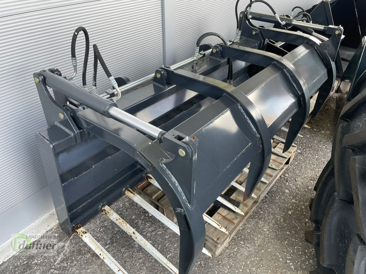 Schäffer Dung- und Silagezange 2,2m - Equipo para silos: foto 1 Schäffer Dung- und Silagezange 2,2m - Equipo para silos: foto 1