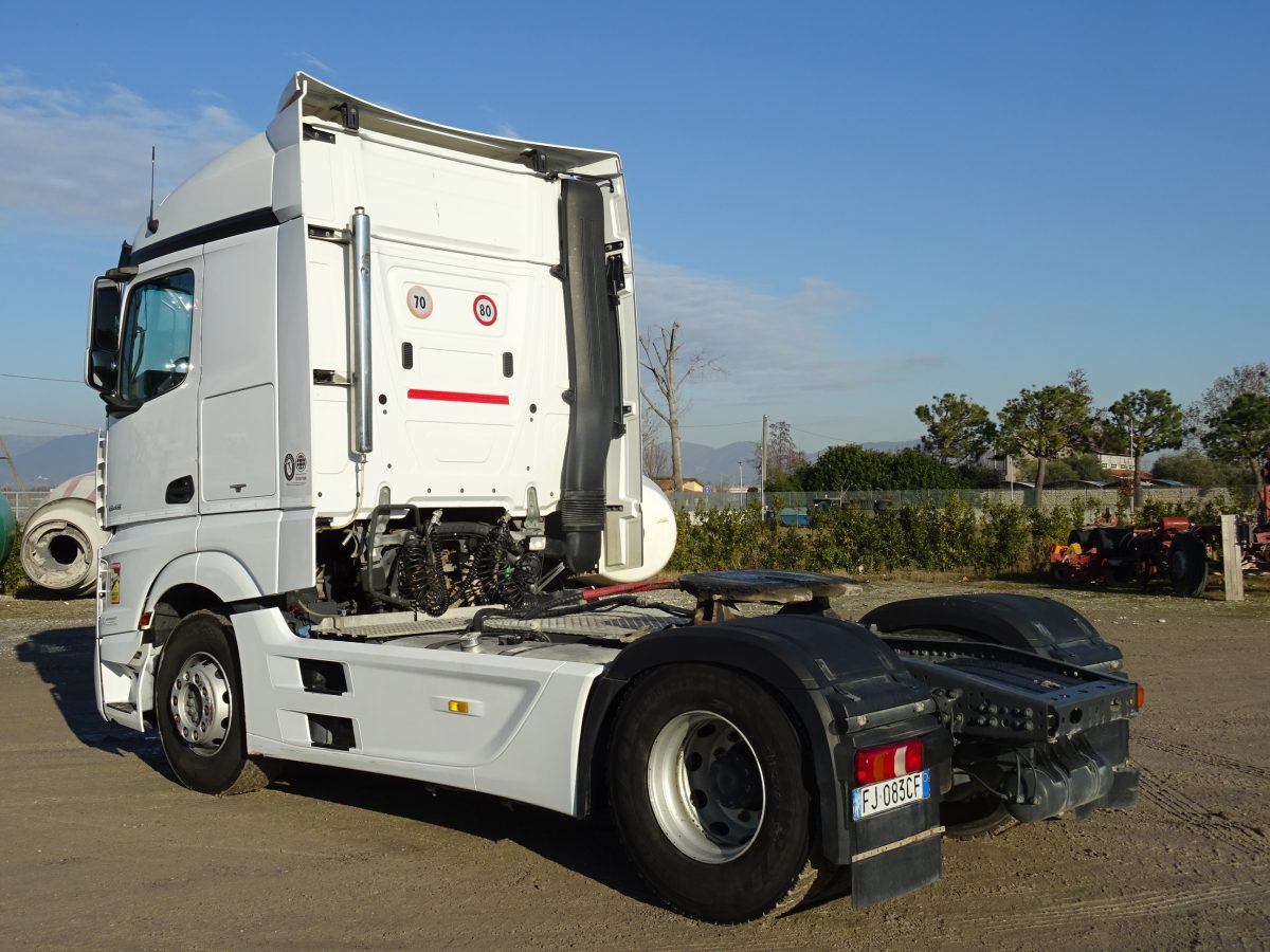 Cabeza tractora MERCEDES ACTROS 1845: foto 7