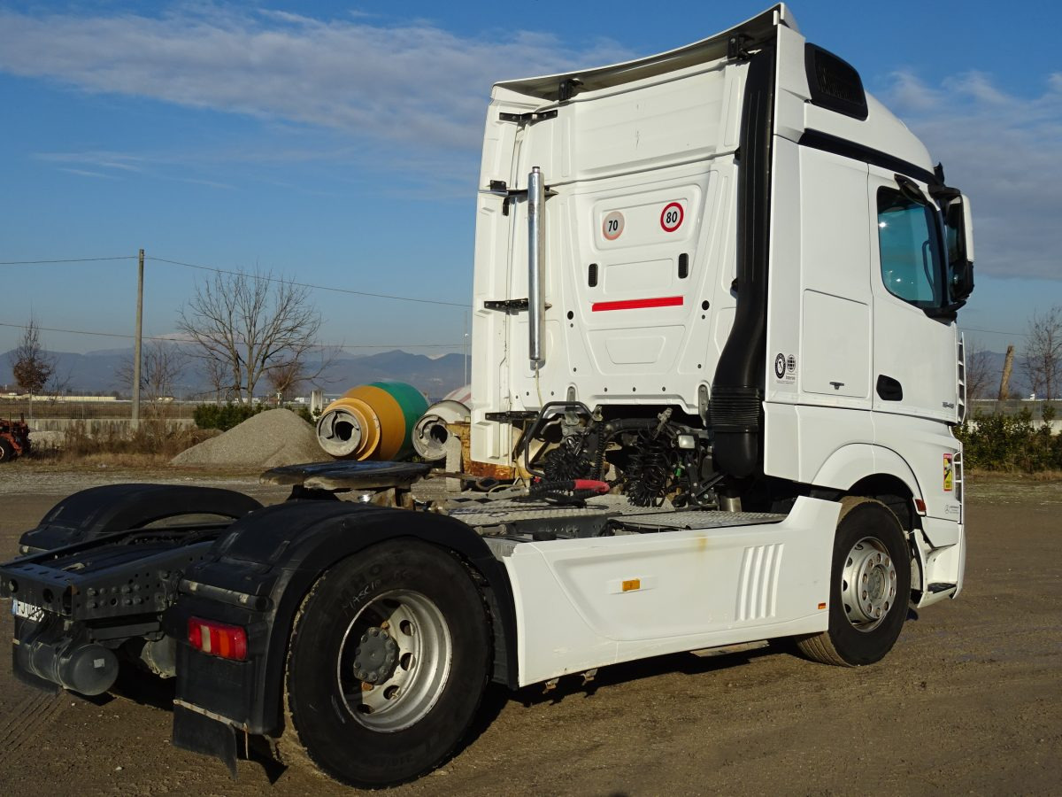 Cabeza tractora MERCEDES ACTROS 1845: foto 6