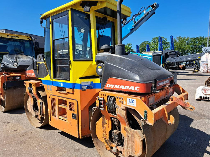 Dynapac CG 233 HF - Rodillo: foto 2 Dynapac CG 233 HF - Rodillo: foto 2