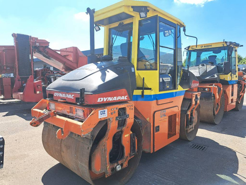 Dynapac CG 233 HF - Rodillo: foto 1 Dynapac CG 233 HF - Rodillo: foto 1