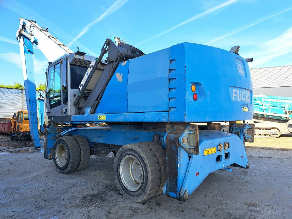 Fuchs MHL360D - Manipulador de materiales: foto 2 Fuchs MHL360D - Manipulador de materiales: foto 2