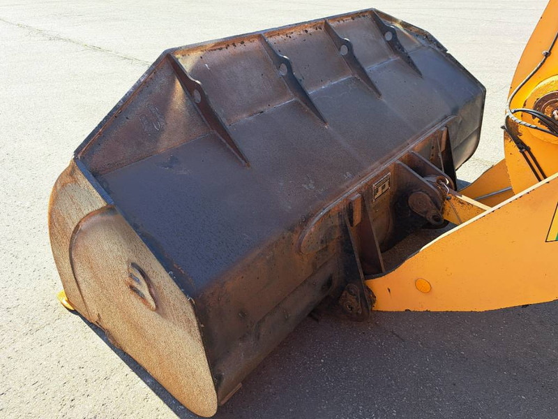 Cargadora de ruedas Hyundai HL 740 XTD-9: foto 7 Cargadora de ruedas Hyundai HL 740 XTD-9: foto 7