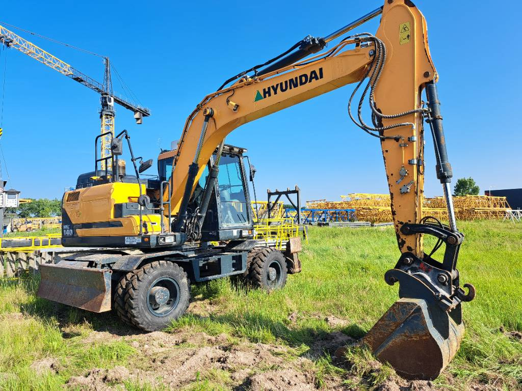 Hyundai HW140 - Excavadora de ruedas: foto 2 Hyundai HW140 - Excavadora de ruedas: foto 2