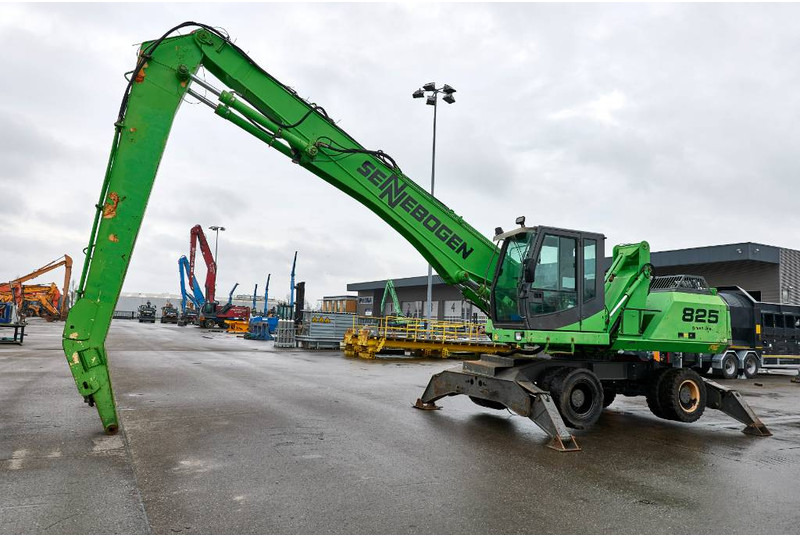 Sennebogen 825M-C - Manipulador de materiales: foto 3 Sennebogen 825M-C - Manipulador de materiales: foto 3