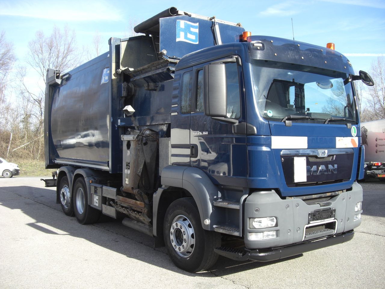 MAN 26360FNLL / RECHTSGEST. - Camión de basura: foto 2 MAN 26360FNLL / RECHTSGEST. - Camión de basura: foto 2
