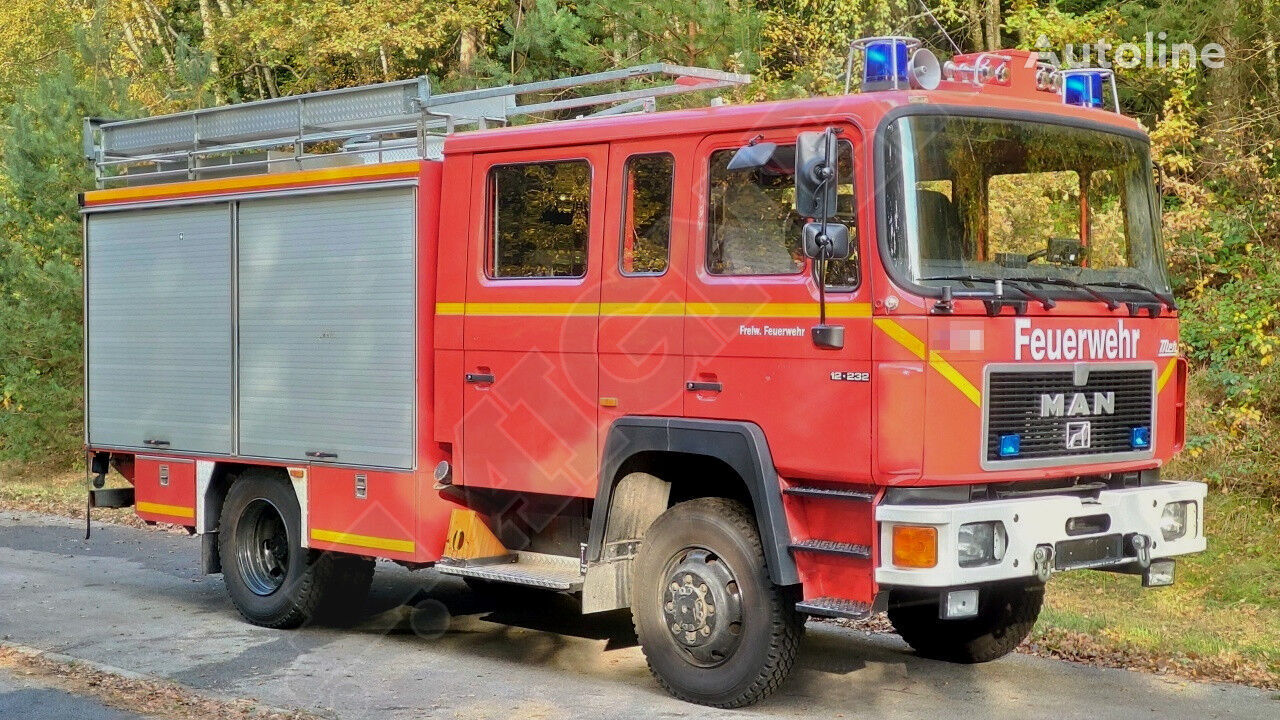 MAN 12.232 FA 4x4 DoKa - Camión de bomberos: foto 1 MAN 12.232 FA 4x4 DoKa - Camión de bomberos: foto 1