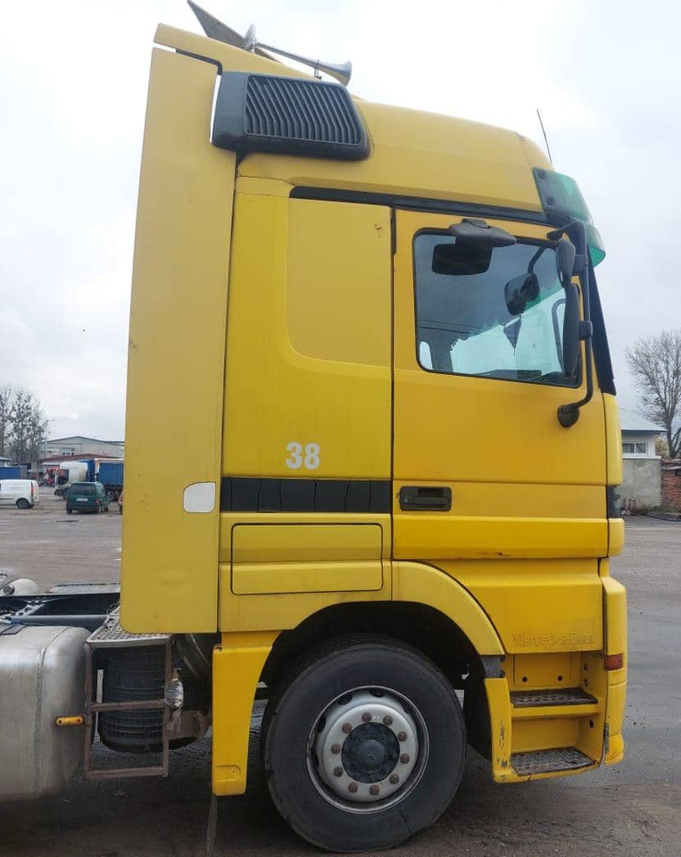 MERCEDES-BENZ Actros - Cabeza tractora: foto 5 MERCEDES-BENZ Actros - Cabeza tractora: foto 5