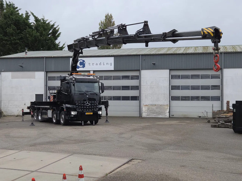Mercedes-Benz Arocs 8x2 4 Fassi 82TM 2017 euro 6 - Camión grúa: foto 2 Mercedes-Benz Arocs 8x2 4 Fassi 82TM 2017 euro 6 - Camión grúa: foto 2