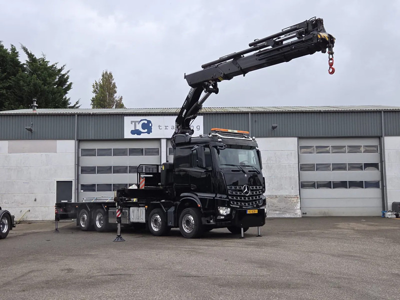 Mercedes-Benz Arocs 8x2 4 Fassi 82TM 2017 euro 6 - Camión grúa: foto 1 Mercedes-Benz Arocs 8x2 4 Fassi 82TM 2017 euro 6 - Camión grúa: foto 1