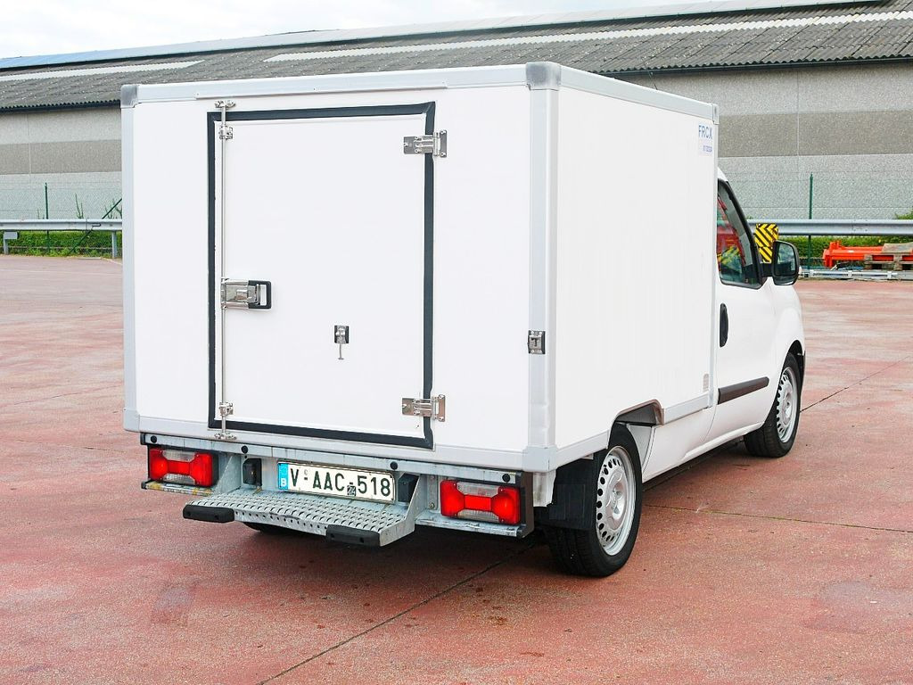 Fiat 1.3 DOBLO KUHLKOFFER RELEC FROD TR15 -20C Fiat 1.3 DOBLO KUHLKOFFER RELEC FROD TR15 -20C - Furgoneta frigorifica: foto 5 Fiat 1.3 DOBLO KUHLKOFFER RELEC FROD TR15 -20C Fiat 1.3 DOBLO KUHLKOFFER RELEC FROD TR15 -20C - Furgoneta frigorifica: foto 5