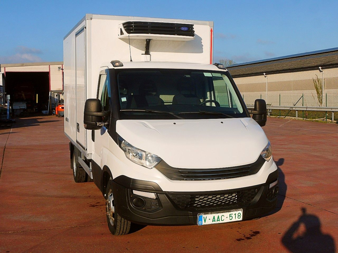 Iveco 35C14 DAILY KUHLKOFFER CARRIER XARIOS 350 -20C - Furgoneta frigorifica: foto 1 Iveco 35C14 DAILY KUHLKOFFER CARRIER XARIOS 350 -20C - Furgoneta frigorifica: foto 1