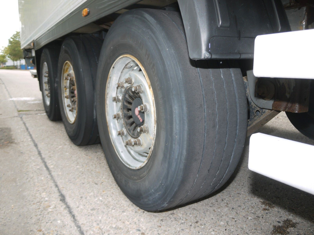 Semirremolque frigorífico Lamberet CARRIER VECTOR 1950 MULTI TEMP. SAF. LADBORDWAND: foto 14 Semirremolque frigorífico Lamberet CARRIER VECTOR 1950 MULTI TEMP. SAF. LADBORDWAND: foto 14