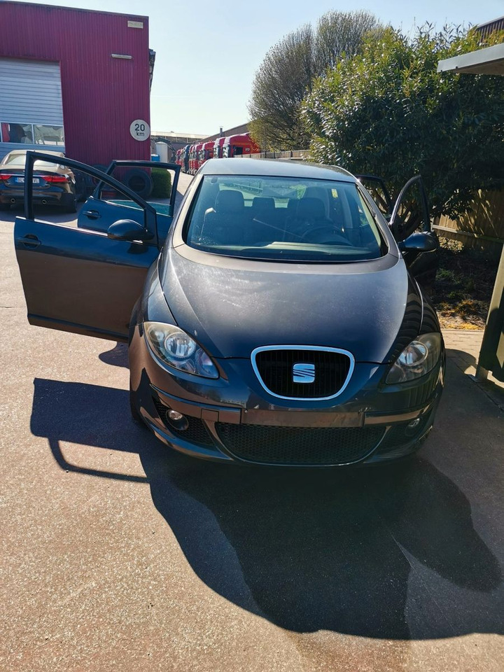 Seat Altea Stylance / Style LEDER / KLIMA top zustand - Coche: foto 2 Seat Altea Stylance / Style LEDER / KLIMA top zustand - Coche: foto 2