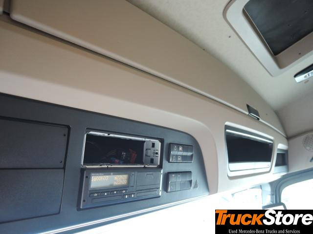 Cabeza tractora Mercedes-Benz Actros 1848 LS: foto 7