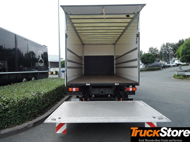 Furgoneta caja cerrada Mercedes-Benz Atego 818 L: foto 9 Furgoneta caja cerrada Mercedes-Benz Atego 818 L: foto 9