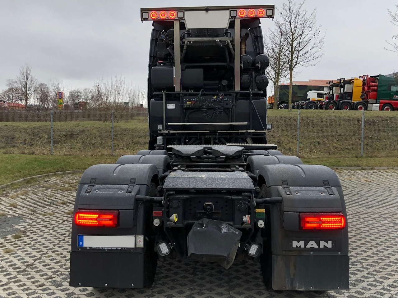 MAN TGX 41.640 8x4 Euro 6,Schwerlast 250t - Cabeza tractora: foto 4 MAN TGX 41.640 8x4 Euro 6,Schwerlast 250t - Cabeza tractora: foto 4