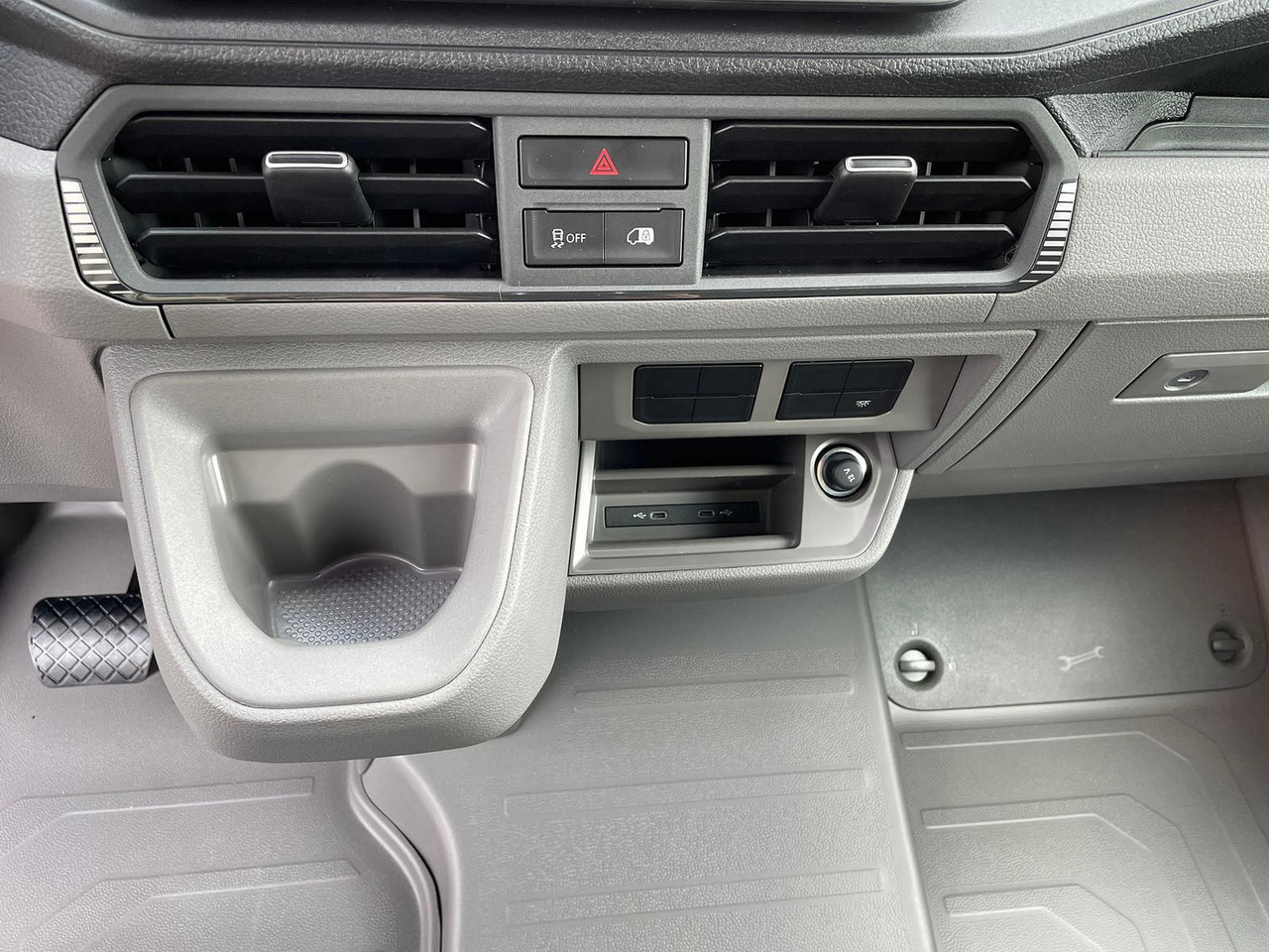 Furgoneta MAN TGE 3.180 L3H2 Kasten LED NAVI ACC LED STANDHZ: foto 36