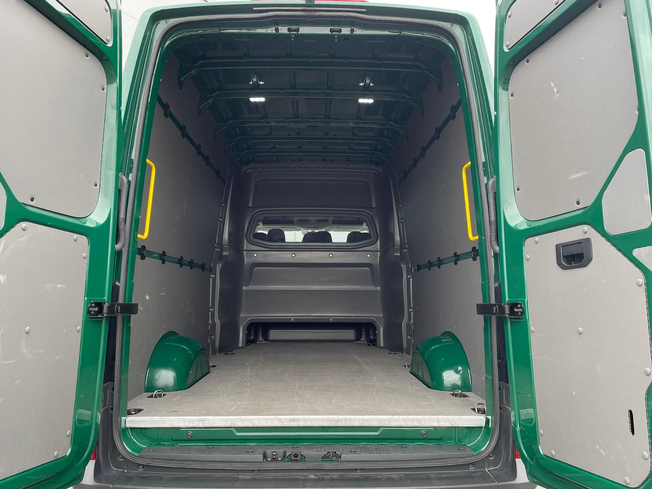 Furgón, Furgoneta combi MAN TGE 3.160 MIXTO L4H3 LED AHK DAB KAMERA SITZHZ: foto 36 Furgón, Furgoneta combi MAN TGE 3.160 MIXTO L4H3 LED AHK DAB KAMERA SITZHZ: foto 36