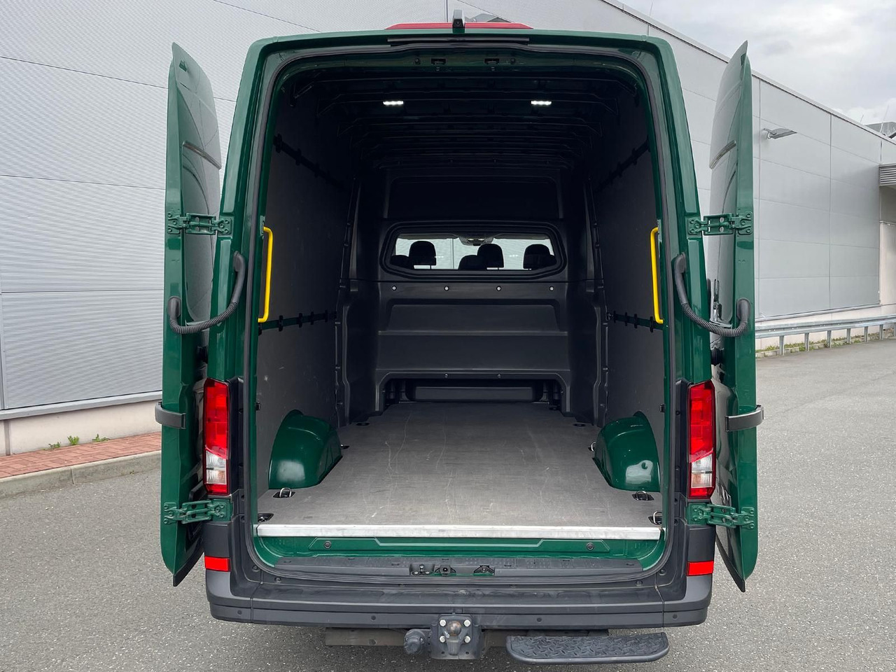 Furgón, Furgoneta combi MAN TGE 3.160 MIXTO L4H3 LED AHK DAB KAMERA SITZHZ: foto 37 Furgón, Furgoneta combi MAN TGE 3.160 MIXTO L4H3 LED AHK DAB KAMERA SITZHZ: foto 37