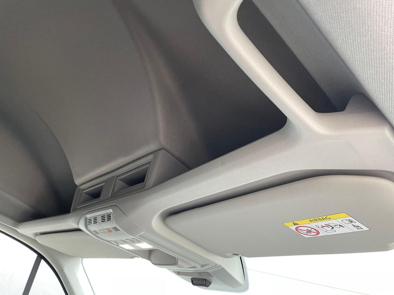 Furgón, Furgoneta combi MAN TGE 3.160 MIXTO L4H3 LED AHK DAB KAMERA SITZHZ: foto 31 Furgón, Furgoneta combi MAN TGE 3.160 MIXTO L4H3 LED AHK DAB KAMERA SITZHZ: foto 31